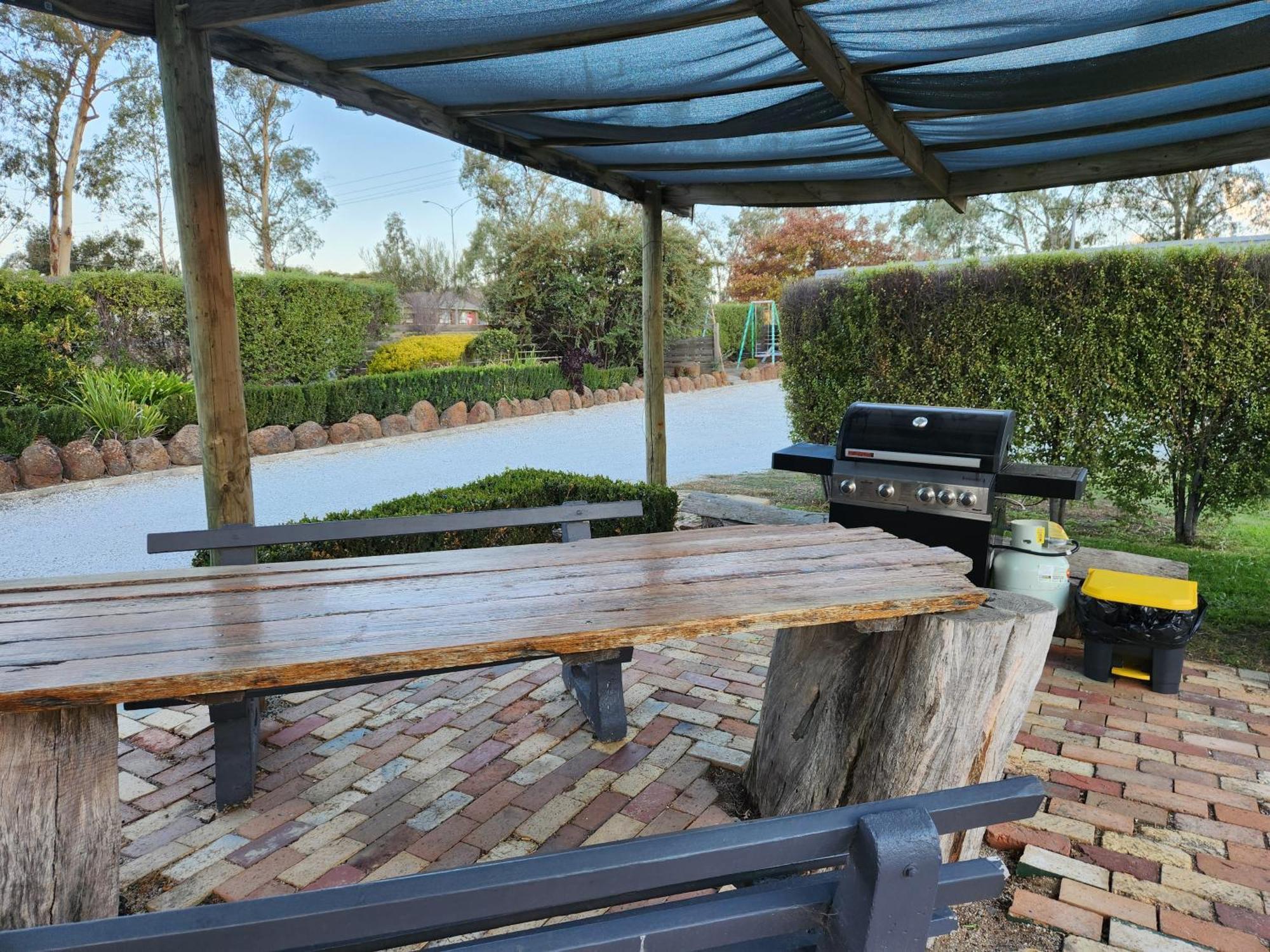 Calder Family Motel Bendigo Extérieur photo