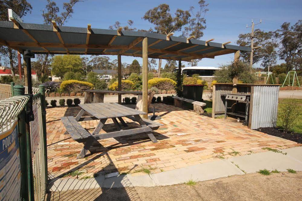 Calder Family Motel Bendigo Extérieur photo