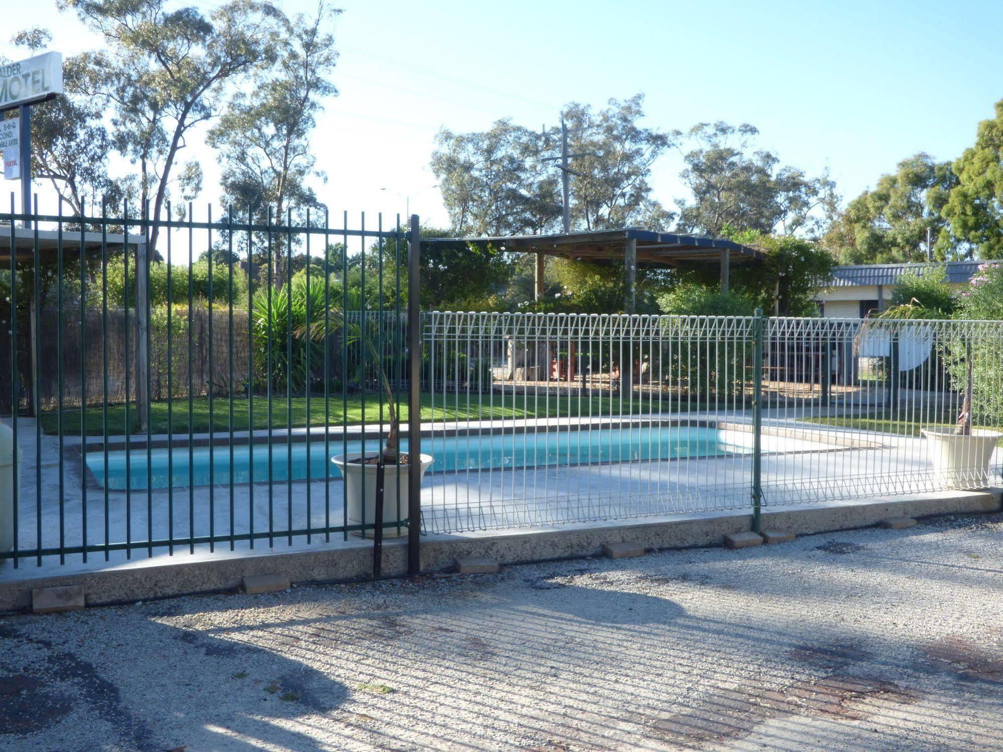 Calder Family Motel Bendigo Extérieur photo