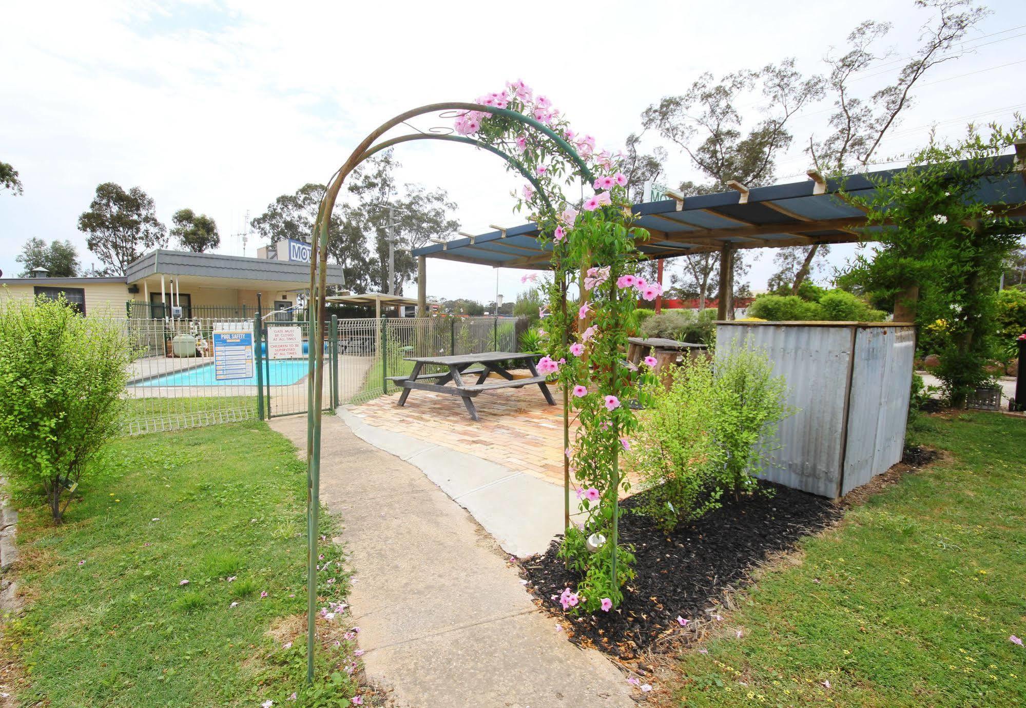 Calder Family Motel Bendigo Extérieur photo